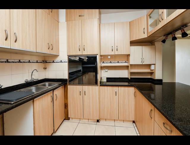 3 BEDROOM APARTMENT FOR SALE IN NORTH BEACH